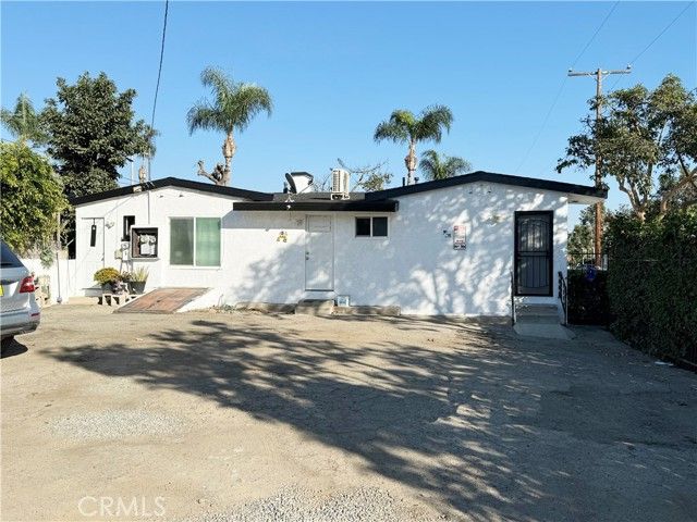 626 S Broadway, Santa Ana, CA 92701