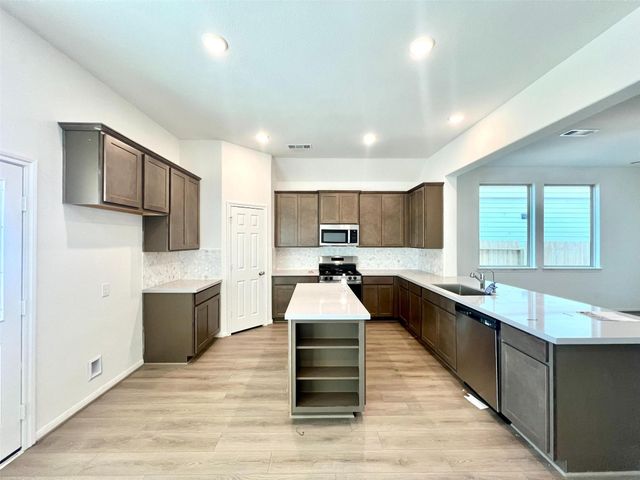 2126 Birch Brook Lane, Crosby, TX 77532