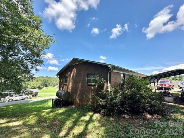 2687 Ellis Deal Avenue, Valdese, NC 28690