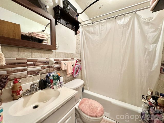 2687 Ellis Deal Avenue, Valdese, NC 28690