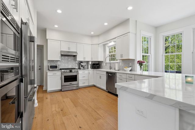 148 CHINABERRY DR, Lafayette Hill, PA 19444