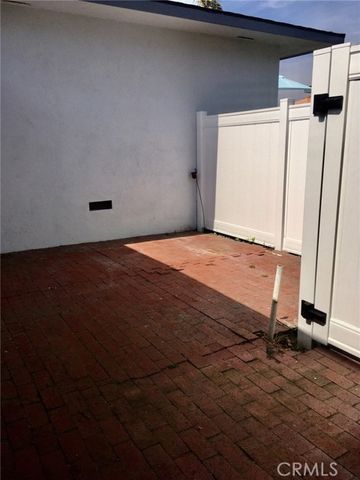 225 Avenida Santa Barbara F, San Clemente, CA 92672