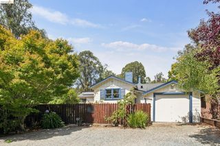 3635 Majestic Ave, Oakland, CA 94605