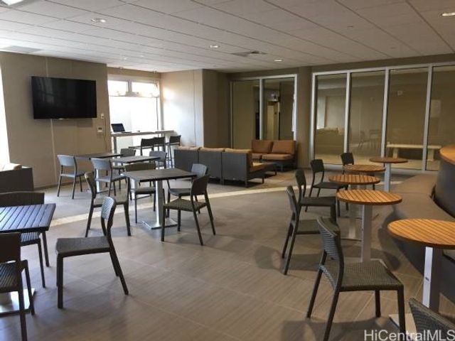 801 South Street 2005, Honolulu, HI 96813