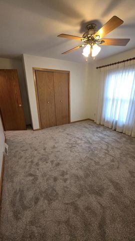 5509 Hilldale DRIVE, Racine, WI 53406