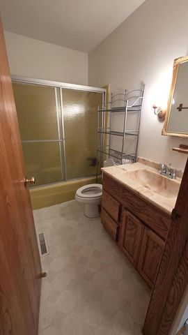 5509 Hilldale DRIVE, Racine, WI 53406