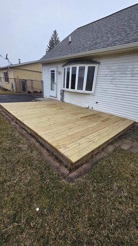 5509 Hilldale DRIVE, Racine, WI 53406