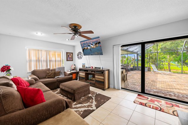6320 SW 4TH Place, Margate, FL 33068