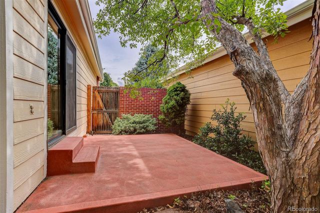 8080 E Dartmouth Avenue 33, Denver, CO 80231