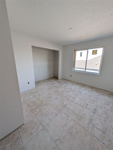 4638 180th Street, Urbandale, IA 50111