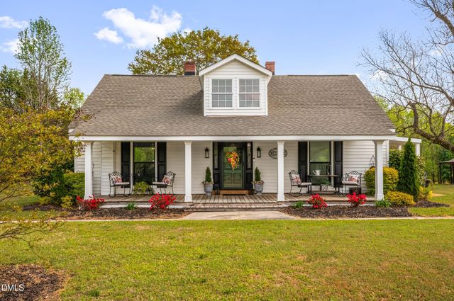 2733 Johnny Baker Road, Willow Springs, NC 27592