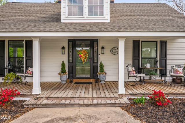 2733 Johnny Baker Road, Willow Springs, NC 27592