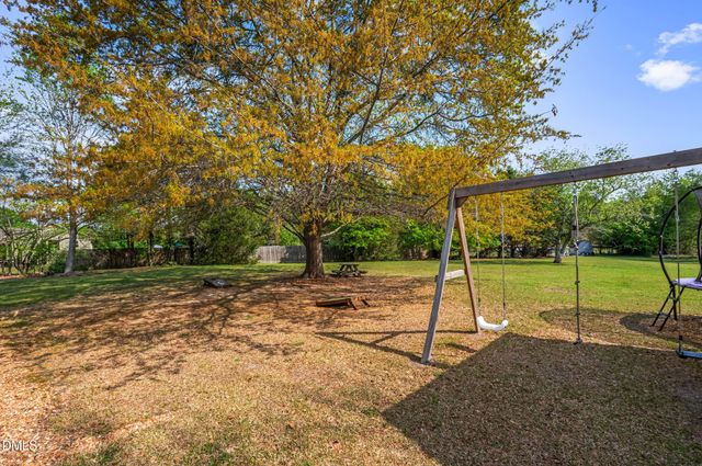 2733 Johnny Baker Road, Willow Springs, NC 27592