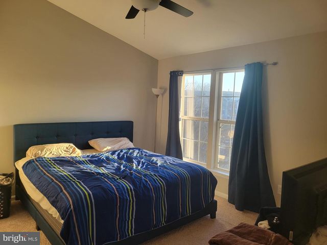 6026 CEDAR POST DR, District Heights, MD 20747