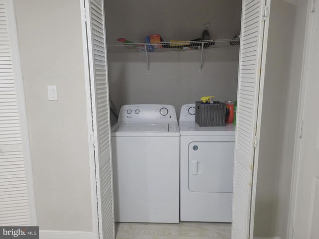 6026 CEDAR POST DR, District Heights, MD 20747