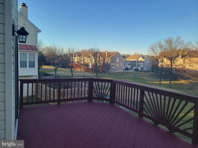 6026 CEDAR POST DR, District Heights, MD 20747