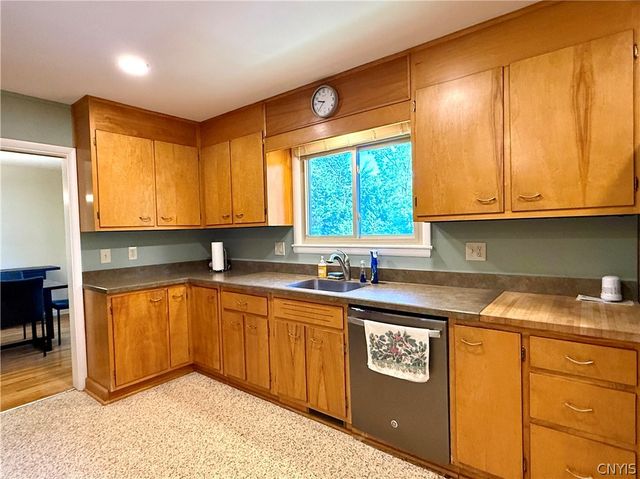 146 Edgehill Road, Syracuse, NY 13224