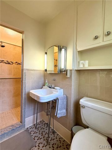 146 Edgehill Road, Syracuse, NY 13224