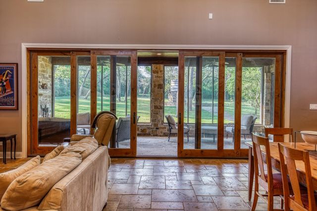 6925 S Sycamore Crossing Rd A, Bellville, TX 77418