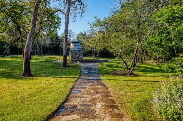 6925 S Sycamore Crossing Rd A, Bellville, TX 77418