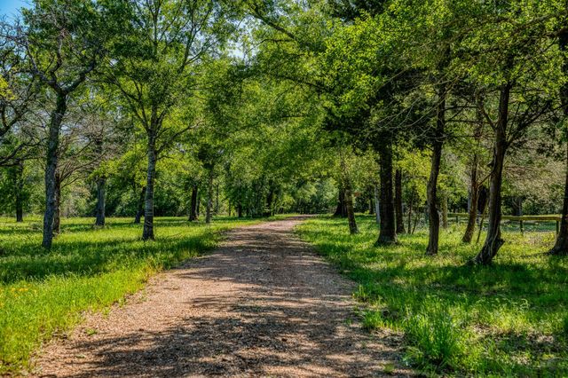 6925 S Sycamore Crossing Rd A, Bellville, TX 77418