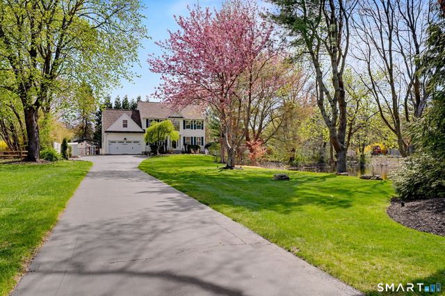 53 Oakland Drive, Trumbull, CT 06611