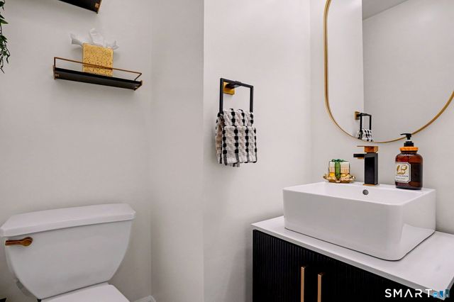 53 Oakland Drive, Trumbull, CT 06611