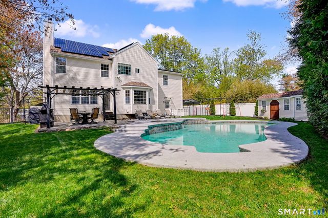 53 Oakland Drive, Trumbull, CT 06611