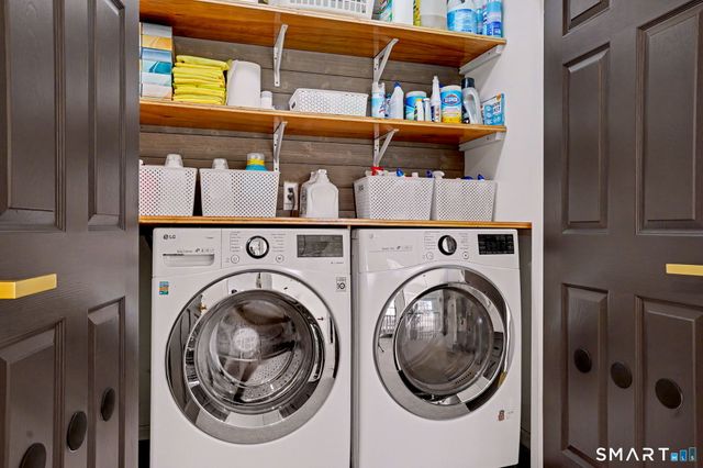 53 Oakland Drive, Trumbull, CT 06611