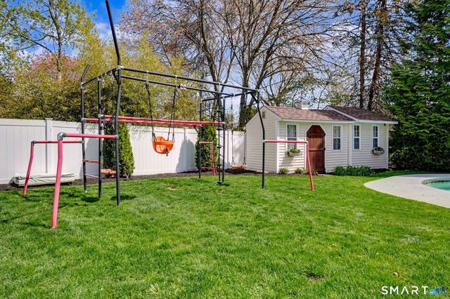 53 Oakland Drive, Trumbull, CT 06611