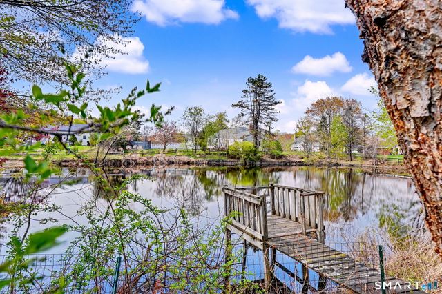 53 Oakland Drive, Trumbull, CT 06611