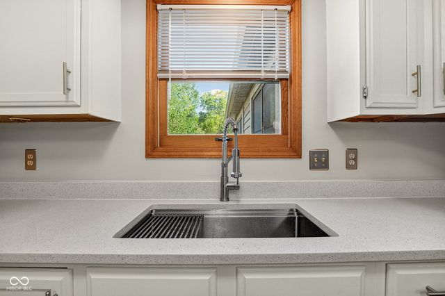 1142 Alydar Circle, Indianapolis, IN 46217