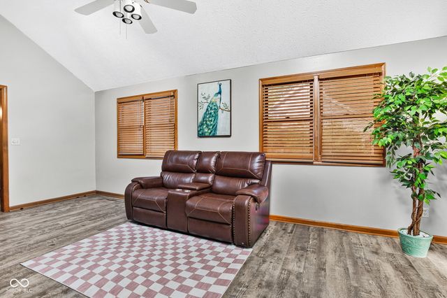 1142 Alydar Circle, Indianapolis, IN 46217