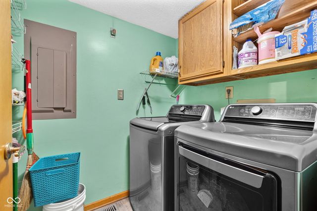 1142 Alydar Circle, Indianapolis, IN 46217