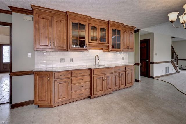 3 Carmines CT, Poquoson, VA 23662