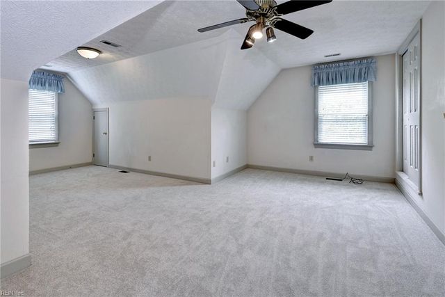 3 Carmines CT, Poquoson, VA 23662