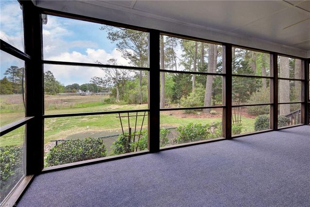 3 Carmines CT, Poquoson, VA 23662