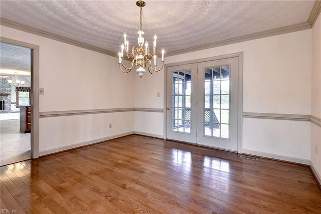 3 Carmines CT, Poquoson, VA 23662