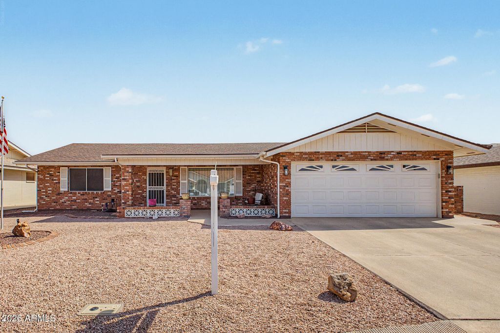 8239 E NAVARRO Avenue, Mesa, AZ 85209 — photo 2