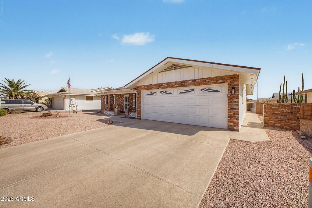 8239 E NAVARRO Avenue, Mesa, AZ 85209 — photo 5