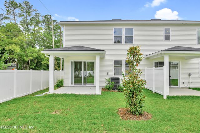 6007 ORACLE Court, Jacksonville, FL 32205