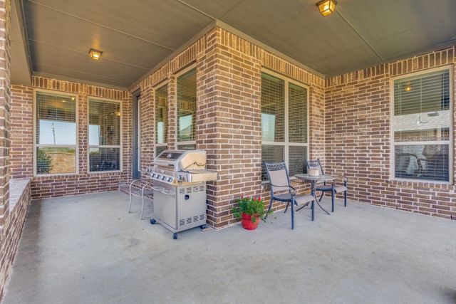 2165 Balcones Drive, Carrollton, TX 75010