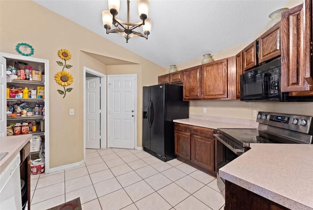 2127 RUCHE COURT, Orlando, FL 32817