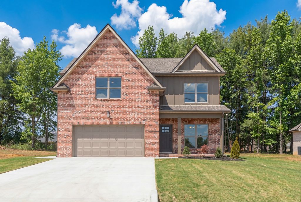347 Estates Drive, Smithville, TN 37166