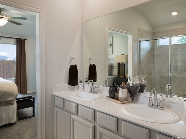 10528 Tiger Shark Ave, Boerne, TX 78006