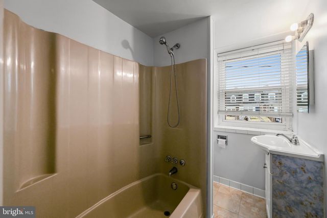 1610 WENTWORTH AVE, Baltimore, MD 21234