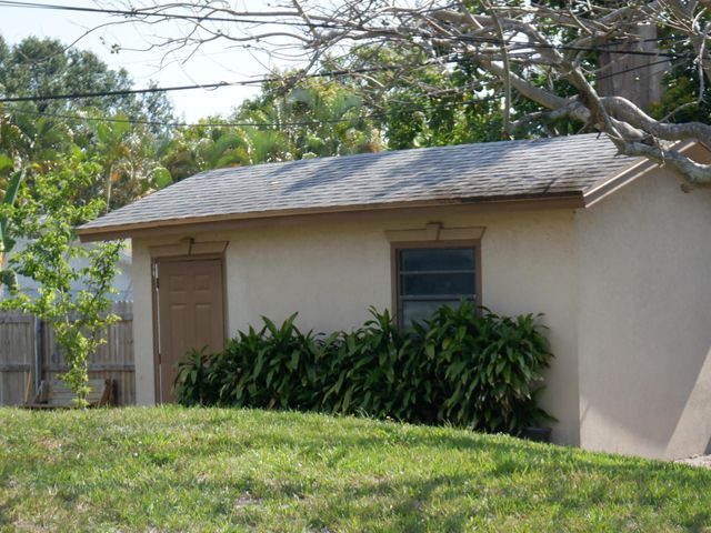 1204 Sunset Road, West Palm Beach, FL 33406