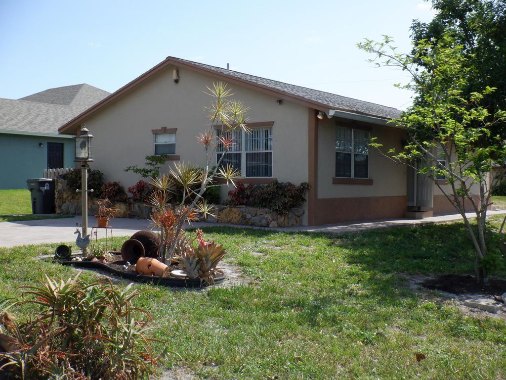 1204 Sunset Road, West Palm Beach, FL 33406