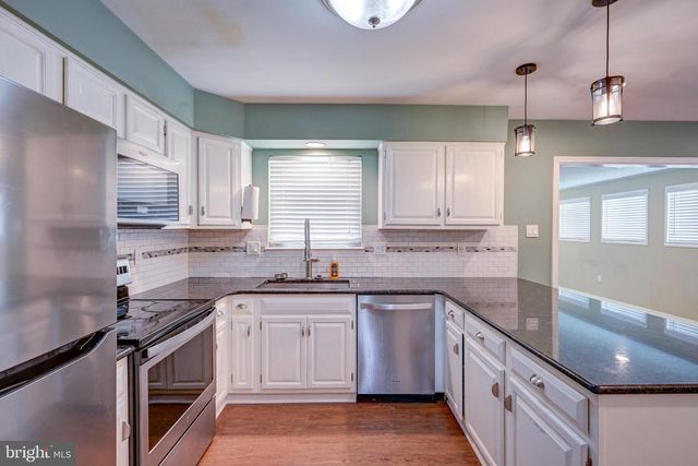 6266 PINYON PINE, Sykesville, MD 21784