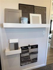 2222 Rock Creek Drive, Tonganoxie, KS 66086